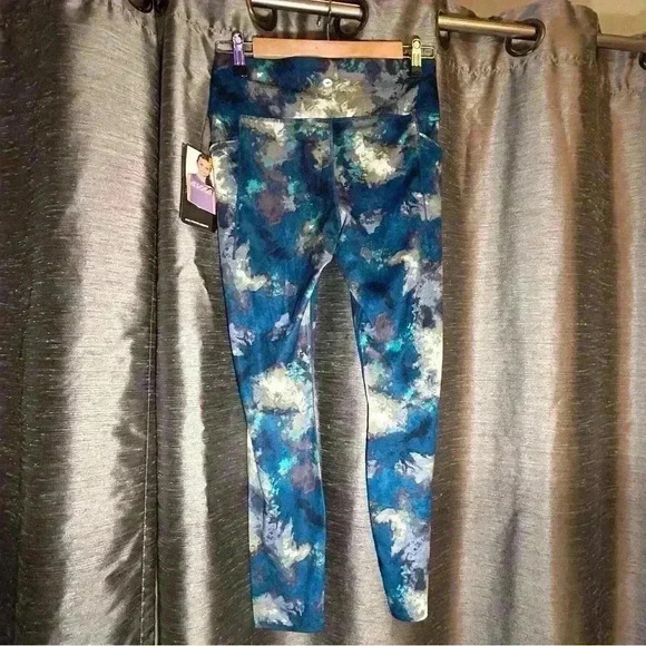2 for$15 Avia NWT Blue Patterned Leggings Girls size L (10-12) plus - Picture 3 of 10